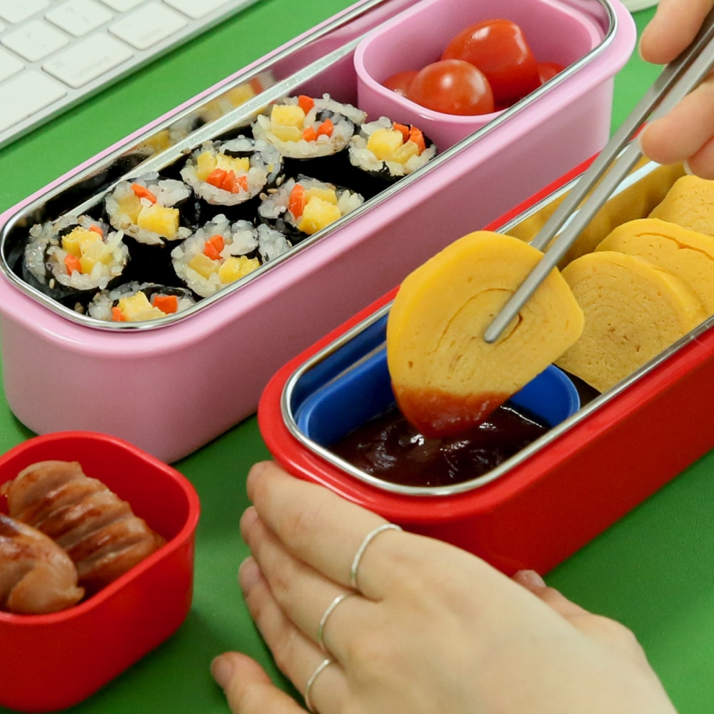 Mini Sauce Container with dipping sauce next to kimbap in KEEPER LONG