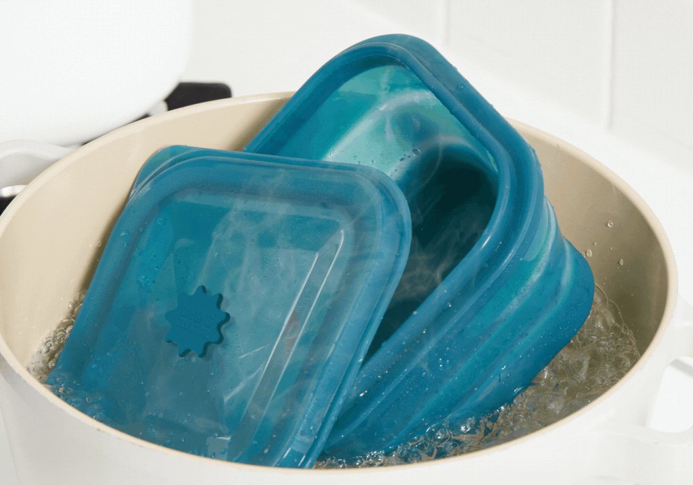 An indigo PushLock in a pot of boiling water